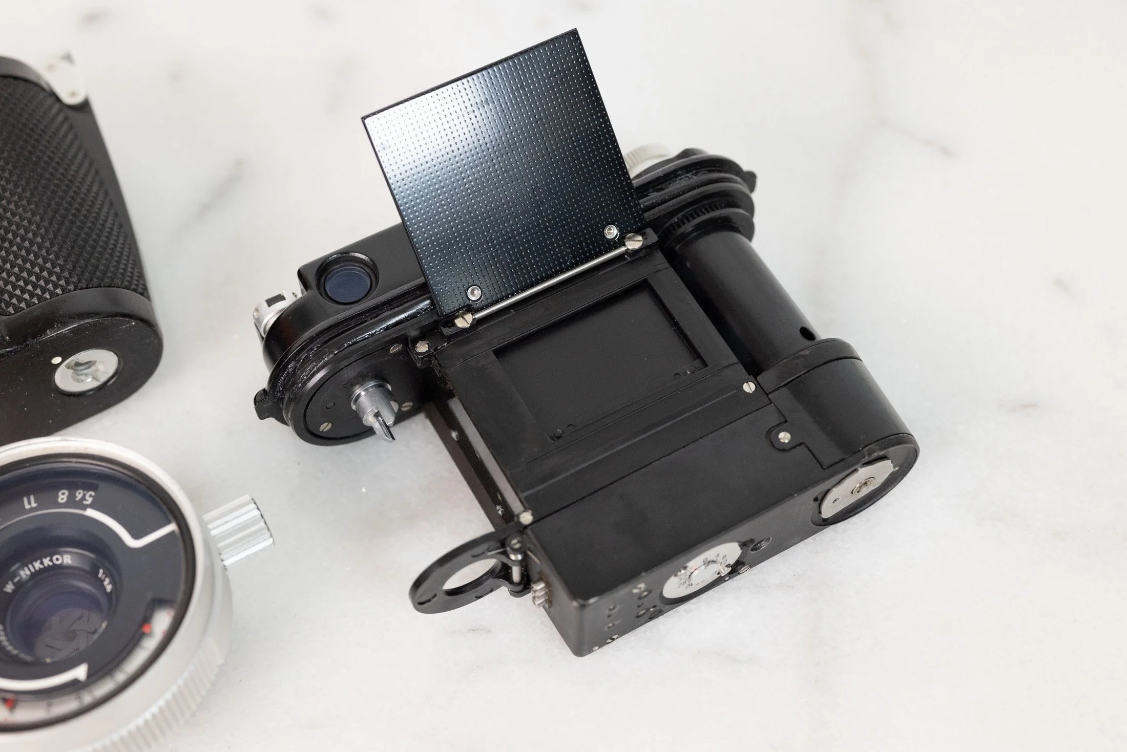 Nikon Nikonos II Underwater Dive Camera with Nikkor 35mm F/2.5